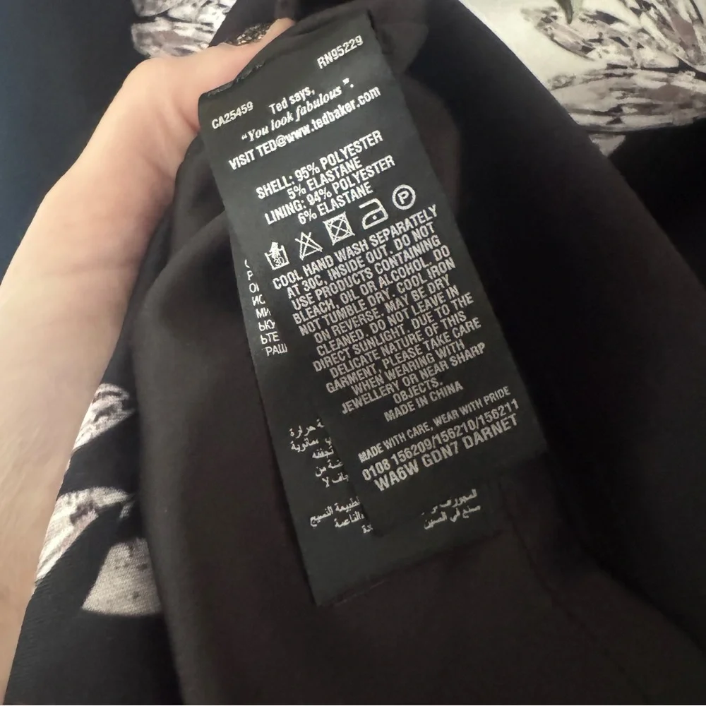 Ted Baker 'Bejewelled Shadows' Print Front Body-Con Dress - Picture 4 of 12